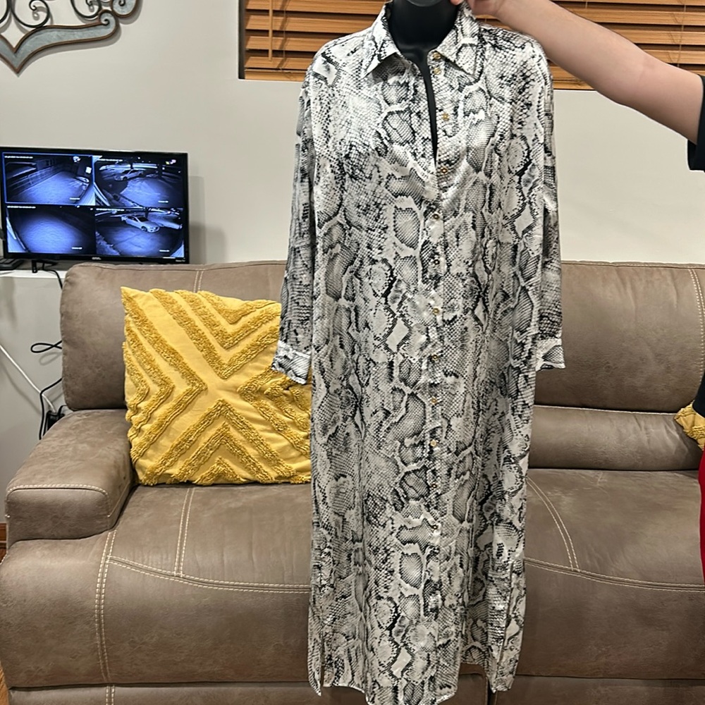 Dress zara size s like new use one time women
